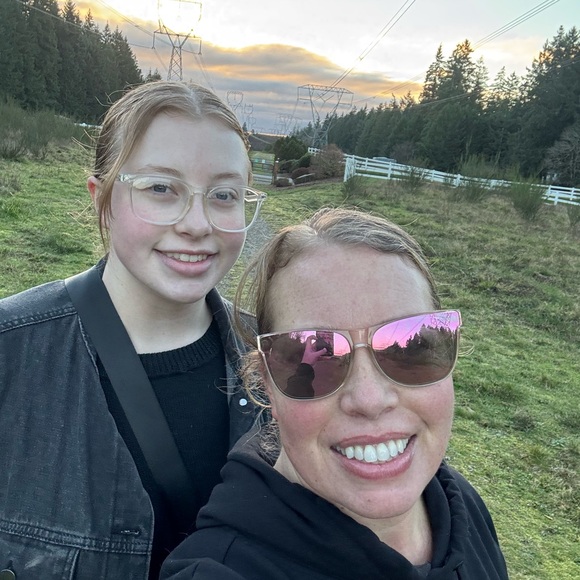 Meet your Posher, Posh - Picture 3 of 3